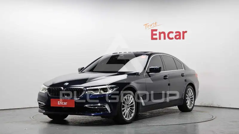 2020 BMW 520