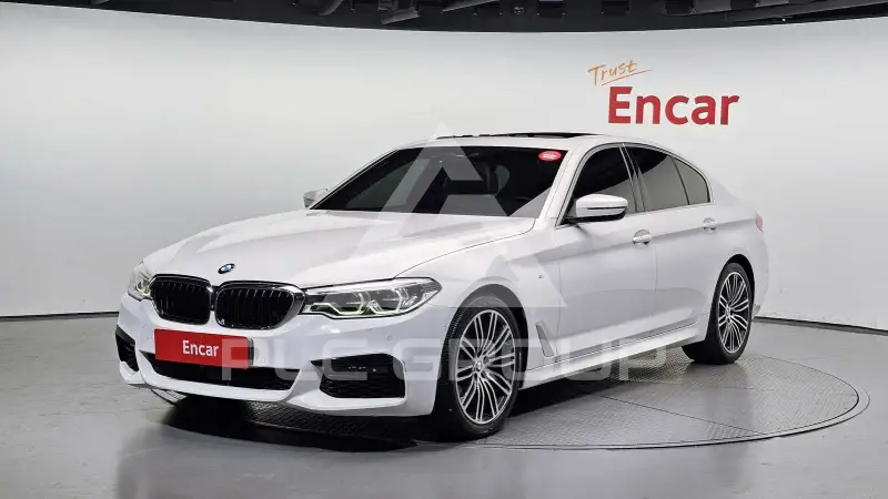 2020 BMW 520