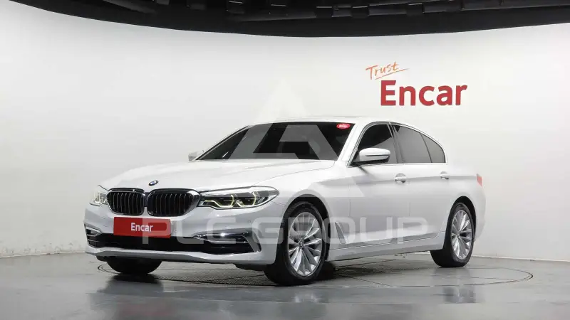 2020 BMW 520