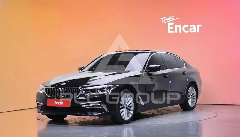 2020 BMW 520