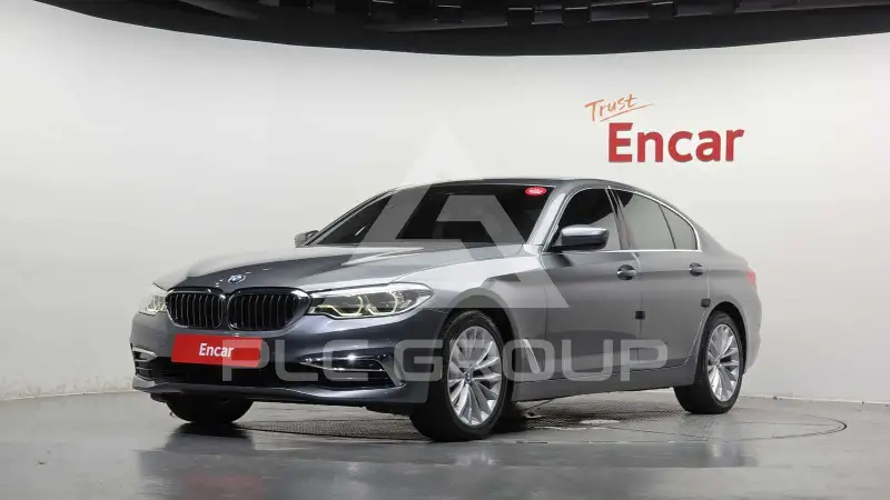 2020 BMW 520