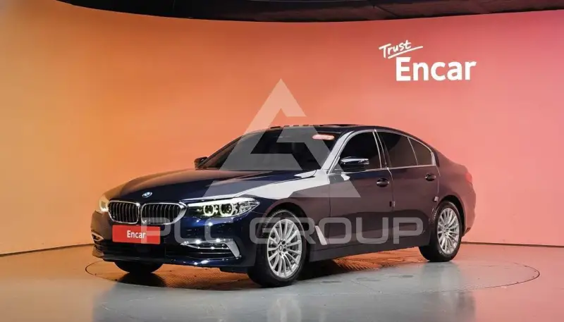 2020 BMW 520