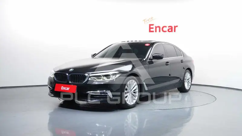 2020 BMW 520