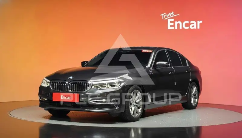 2020 BMW 530