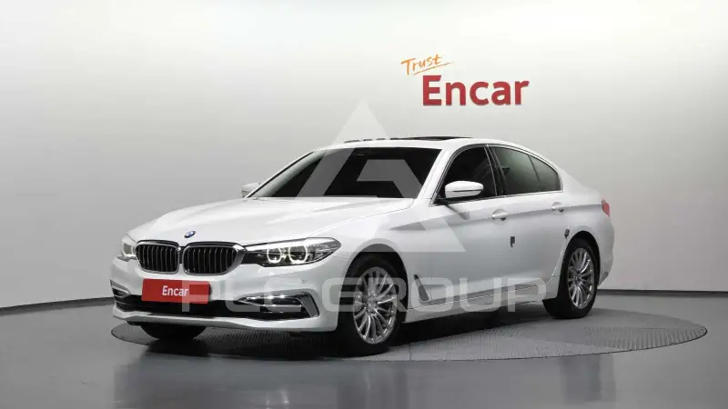 2020 BMW 520