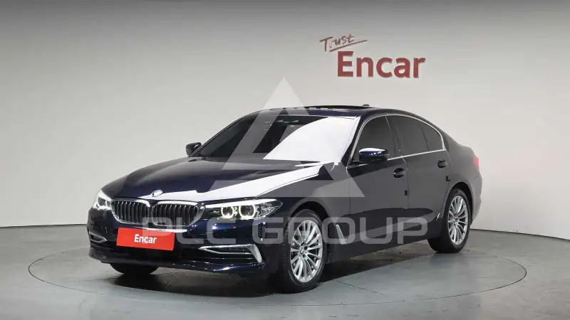 2020 BMW 520
