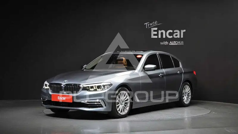2020 BMW 520