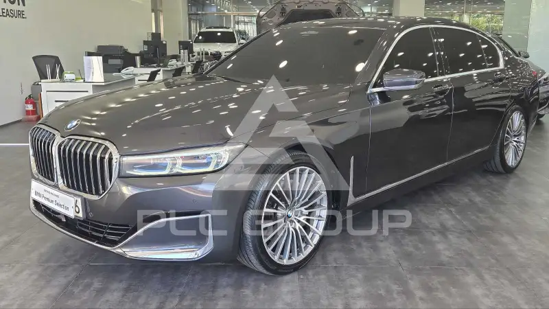 2020 BMW 740