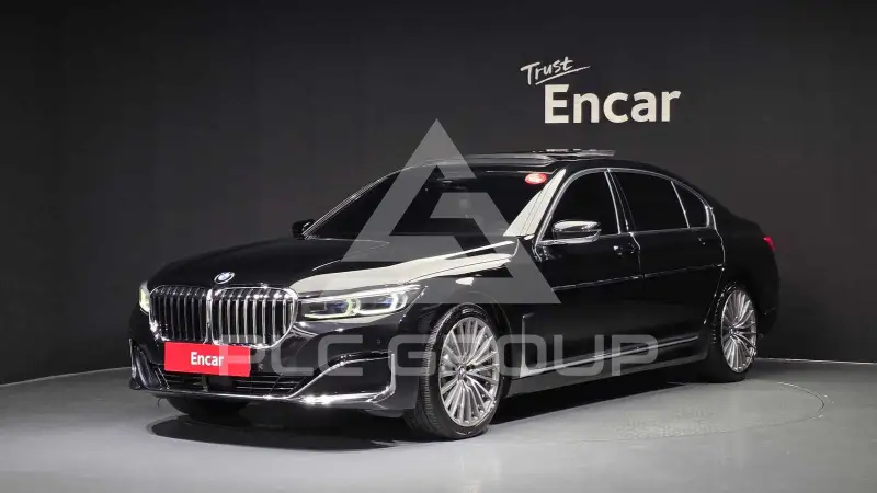 2020 BMW 730