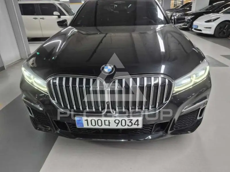 2020 BMW 730M