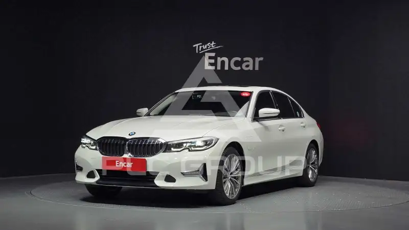 2020 BMW 330