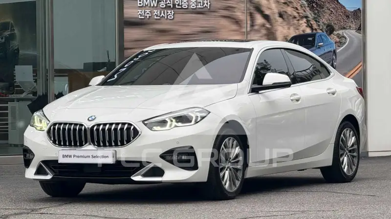 2020 BMW 220