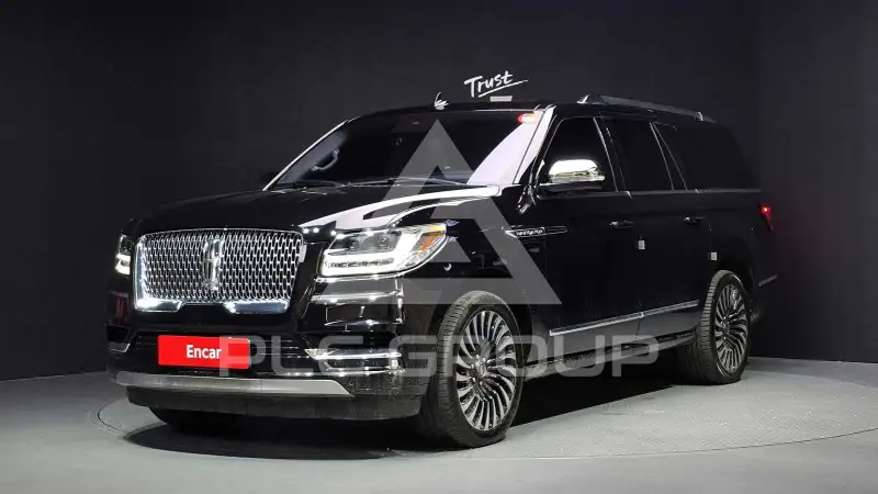 2020 Lincoln NAVIGATOR