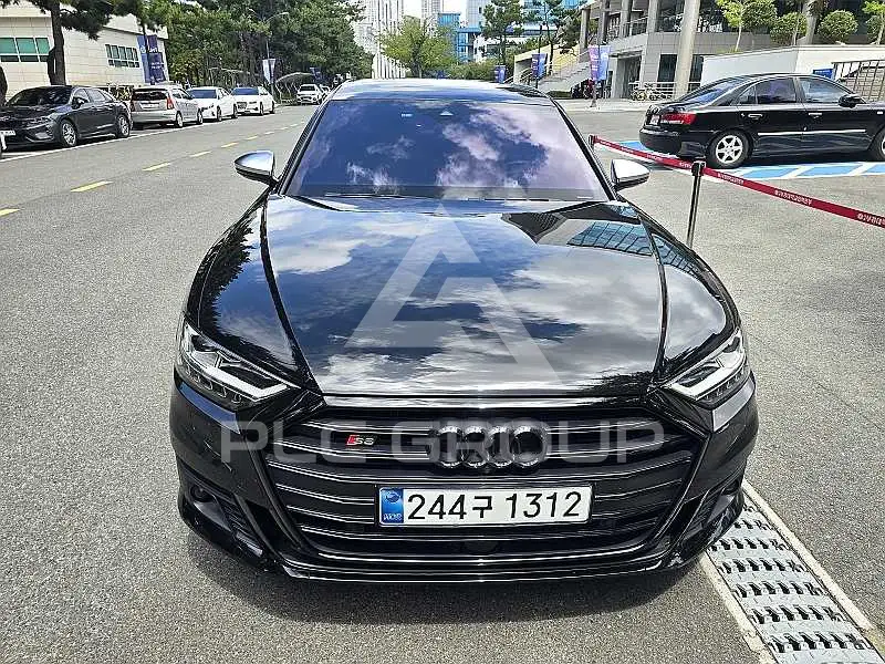 2020 Audi S8