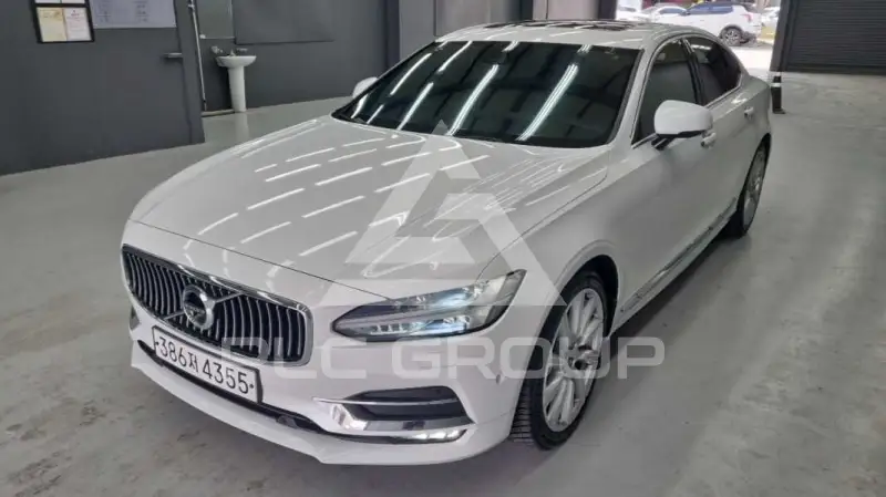 2020 Volvo S90