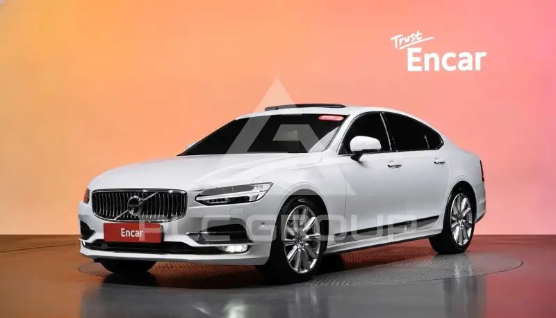 2020 Volvo S90