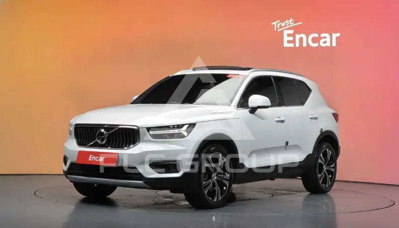 2020 Volvo XC40