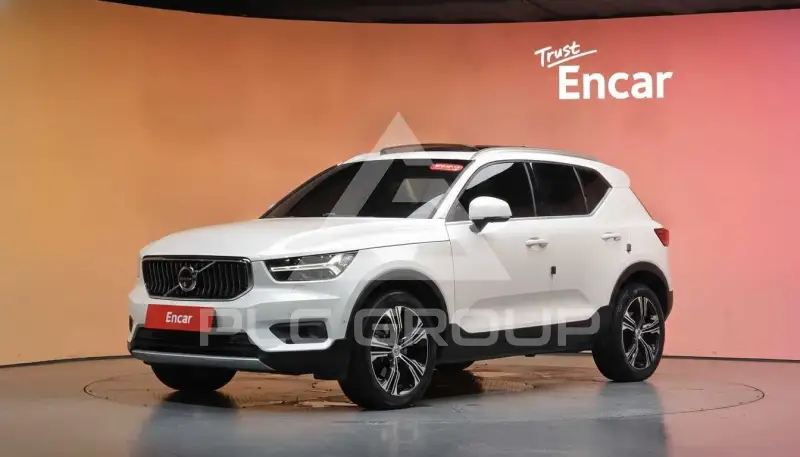 2020 Volvo XC40