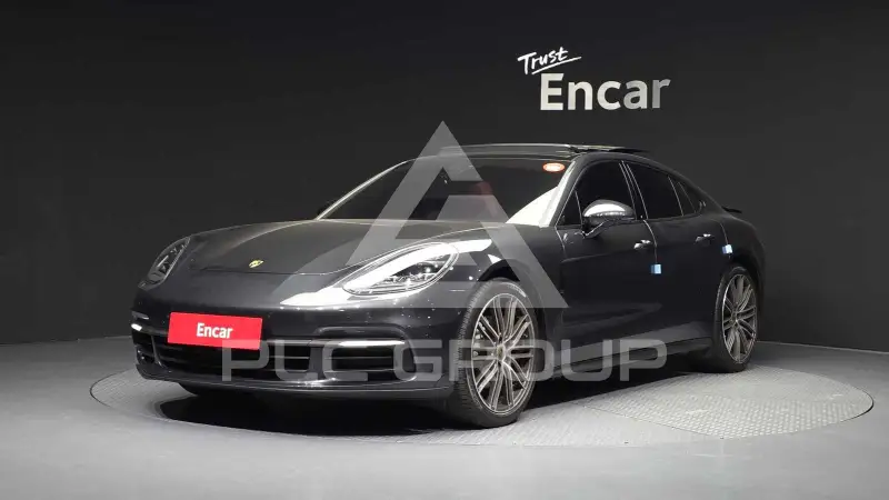 2020 Porsche Panamera