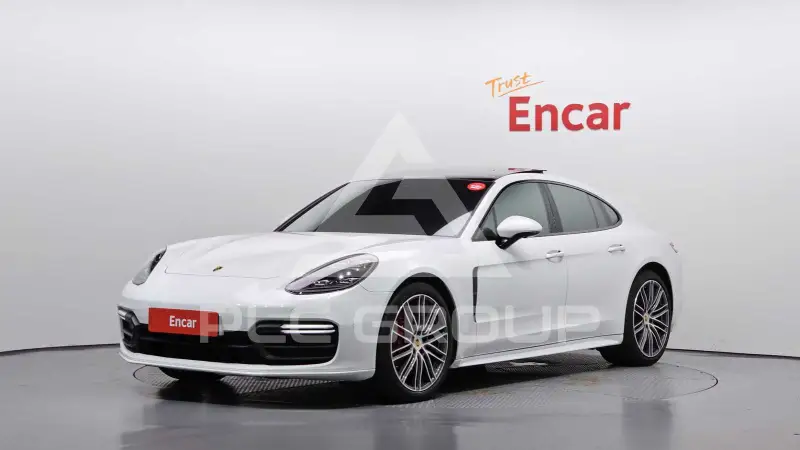 2020 Porsche Panamera
