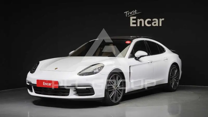 2020 Porsche Panamera