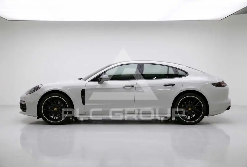 2020 Porsche Panamera