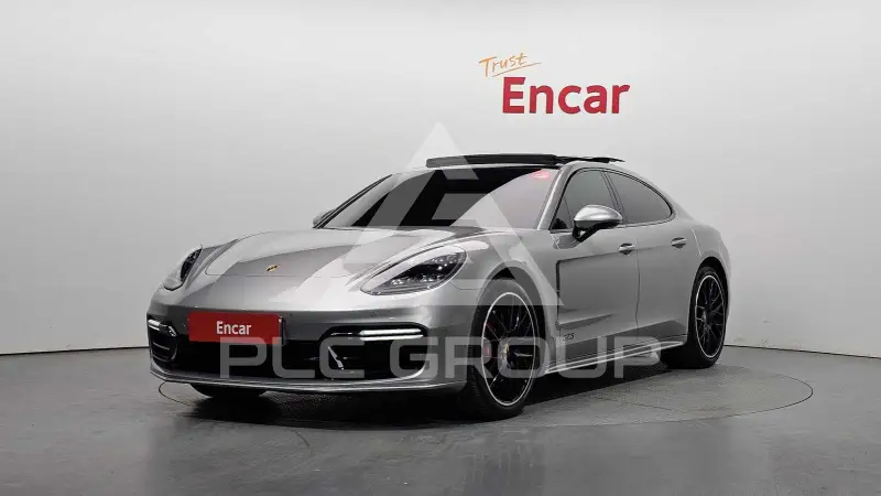 2020 Porsche Panamera