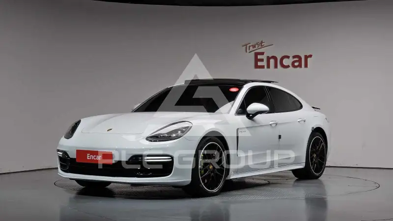 2020 Porsche Panamera