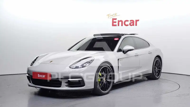 2020 Porsche Panamera