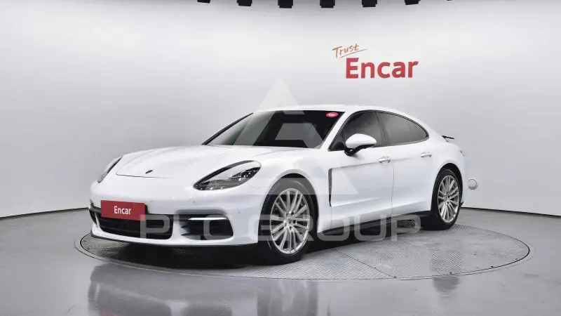 2020 Porsche Panamera