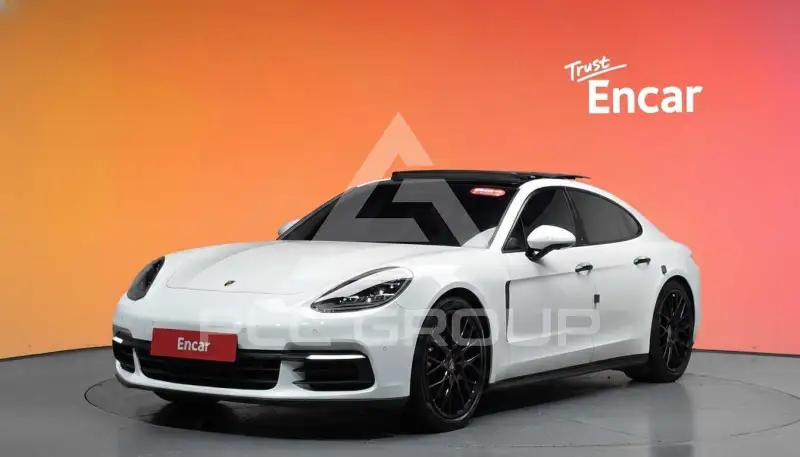 2020 Porsche Panamera