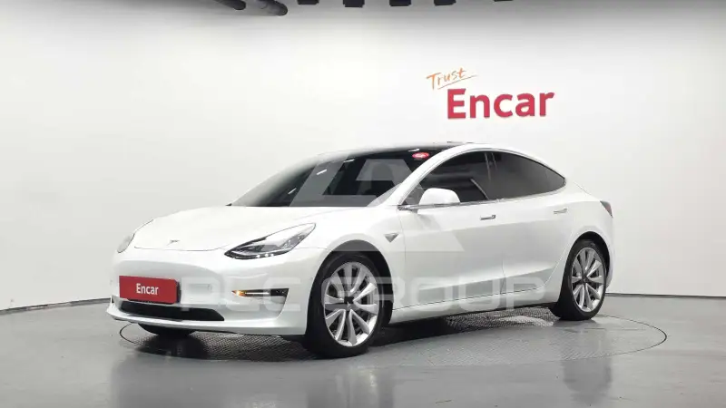 2020 Tesla Model 3