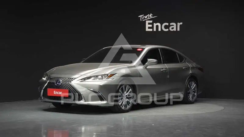 2020 Lexus ES