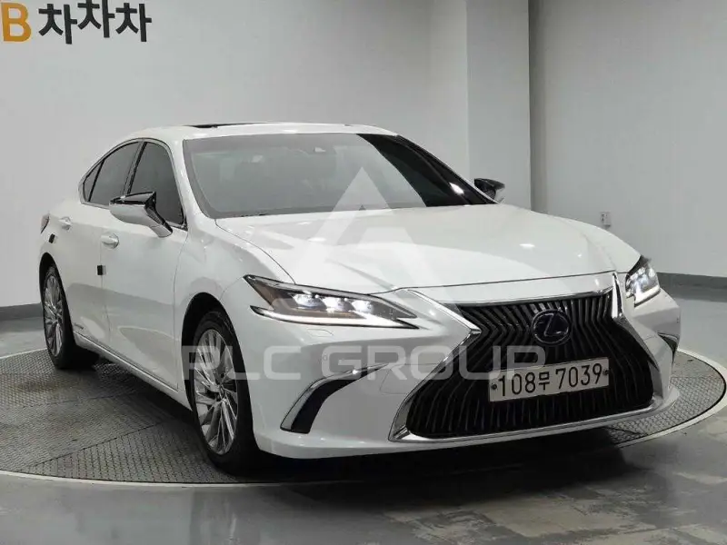 2020 Lexus ES