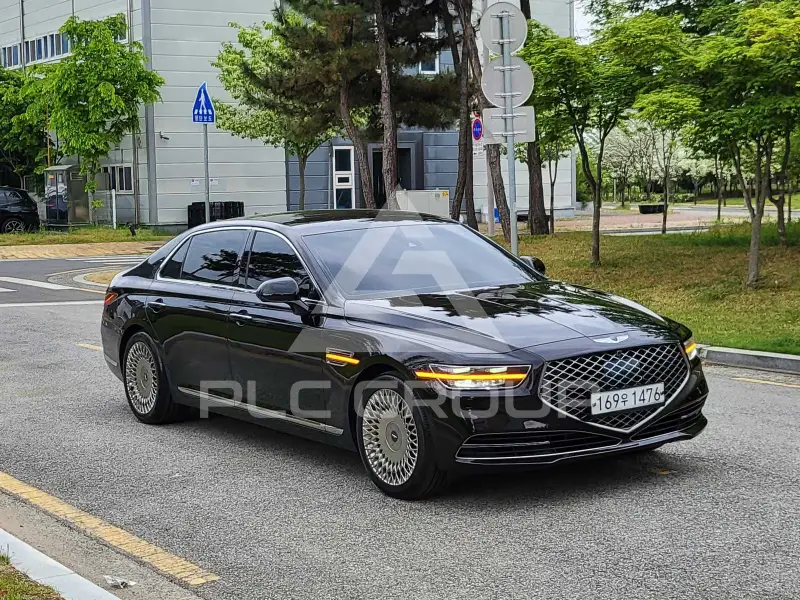 2020 Genesis G90