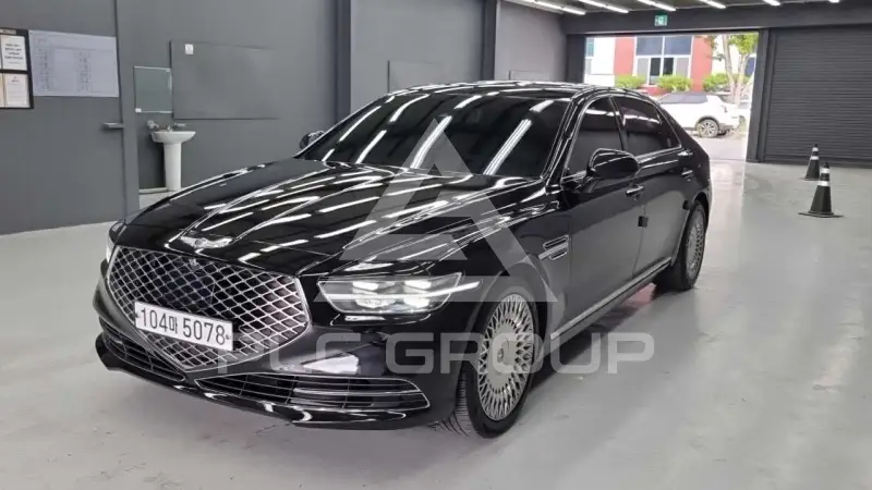 2020 Genesis G90