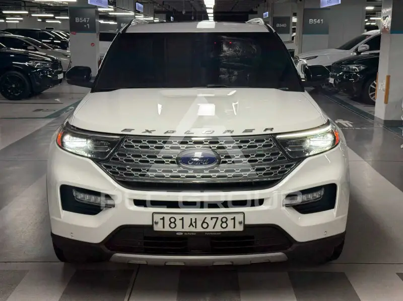 2020 Ford Explorer
