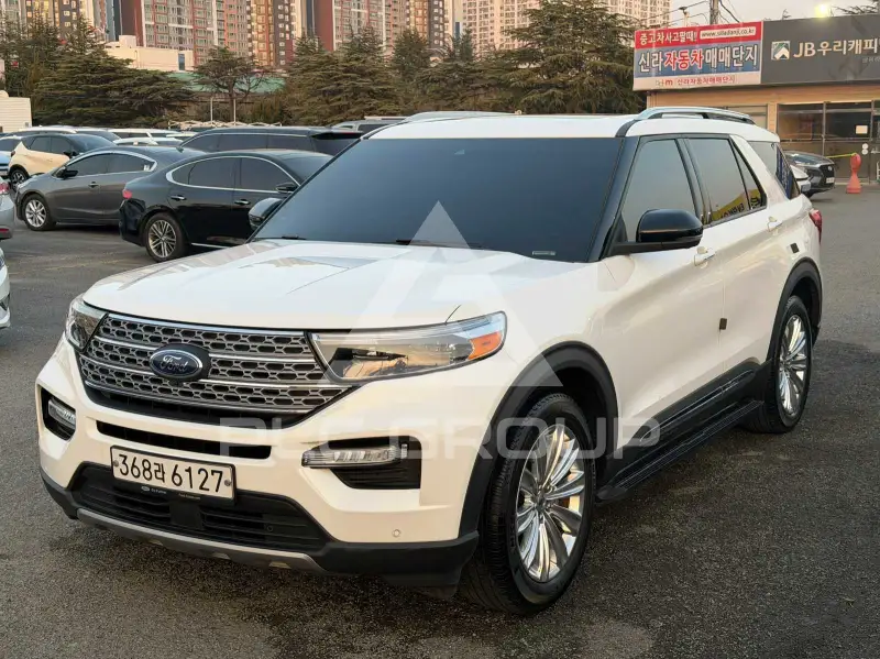 2020 Ford Explorer