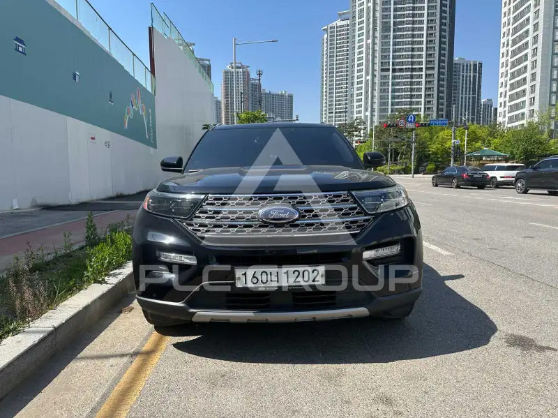 2020 Ford Explorer