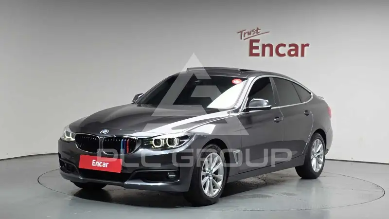 2021 BMW 320