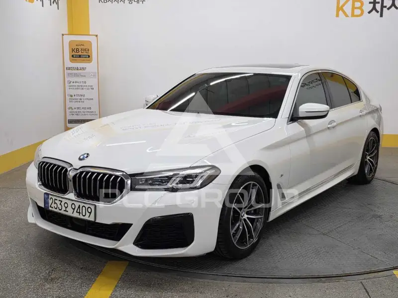 2021 BMW 520M