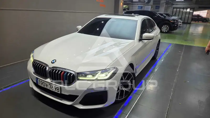 2021 BMW 530M