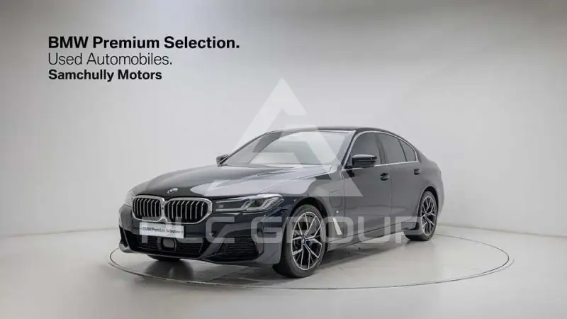 2021 BMW 530M