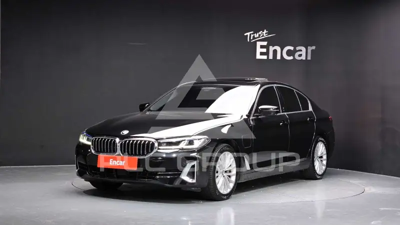 2021 BMW 530