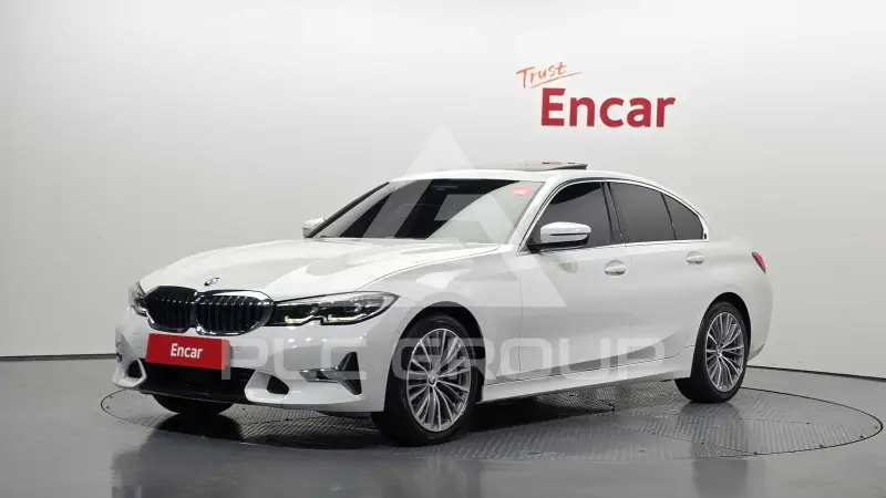 2021 BMW 320