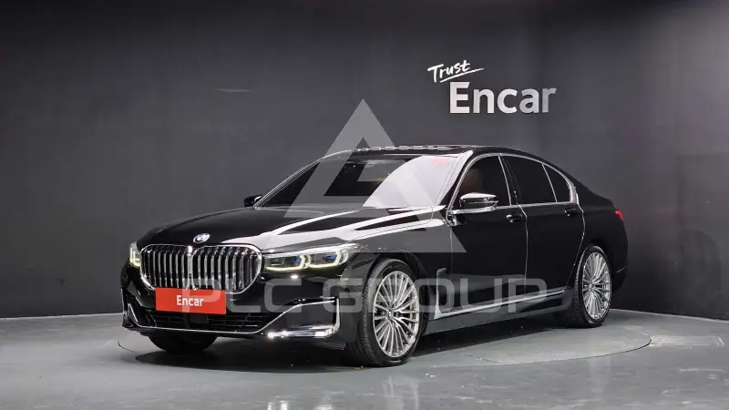 2021 BMW 730