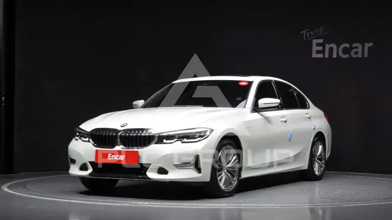 2021 BMW 330