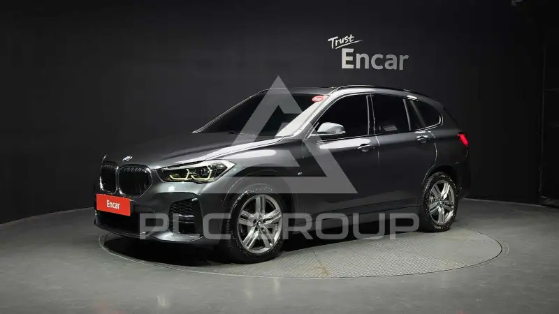 2021 BMW X1M