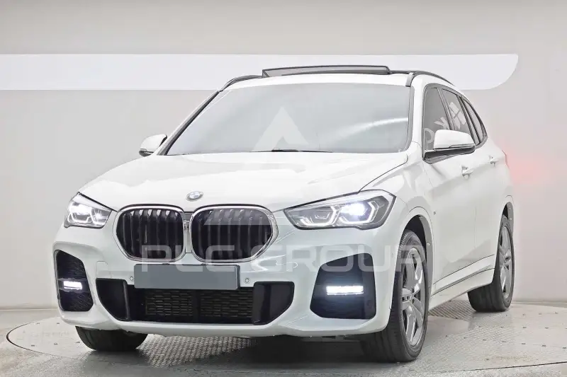 2021 BMW X1M