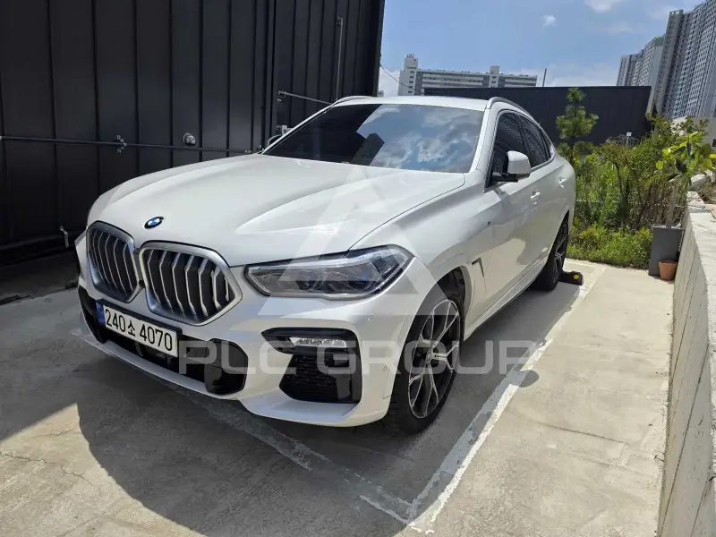 2021 BMW X6M